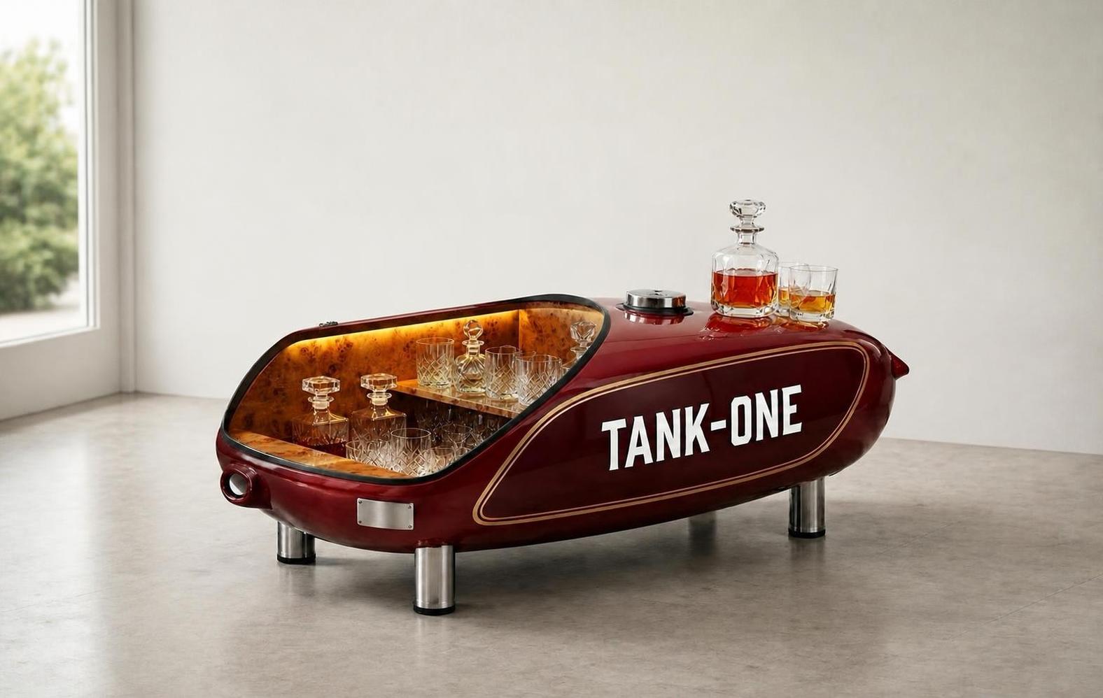 TANKONE Caf&eacute; &mdash; rosso, aperto